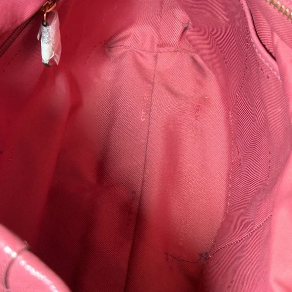 Coach Scout Hobo Rose Pebbled Leather Crossbody Bag w/Charm 15” x 10” x 2.5” - Picture 9 of 17